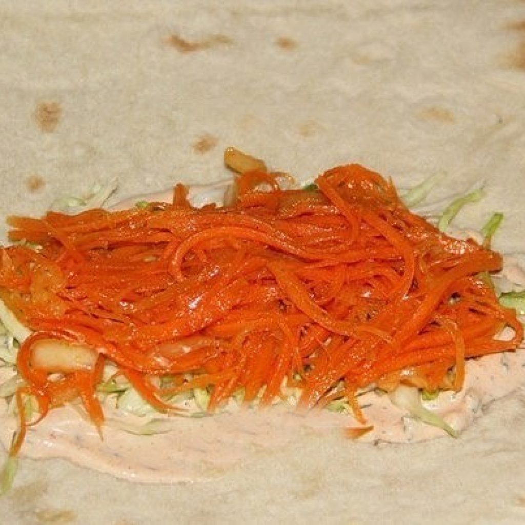 Шаурма с корейской морковью
