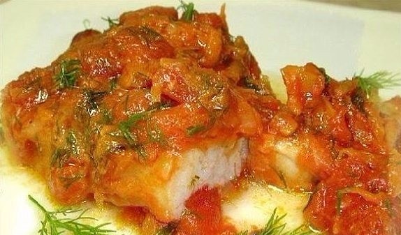 Рыбка запеченная с томатами #рецепты #еда #рыба#кулинария