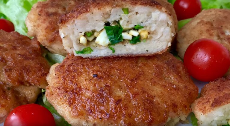 Мясные зразы с яйцом и зеленым луком. Пошаговый рецепт с