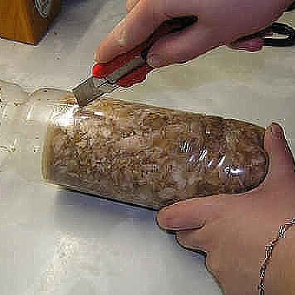 Колбаса в пластиковой бутылке