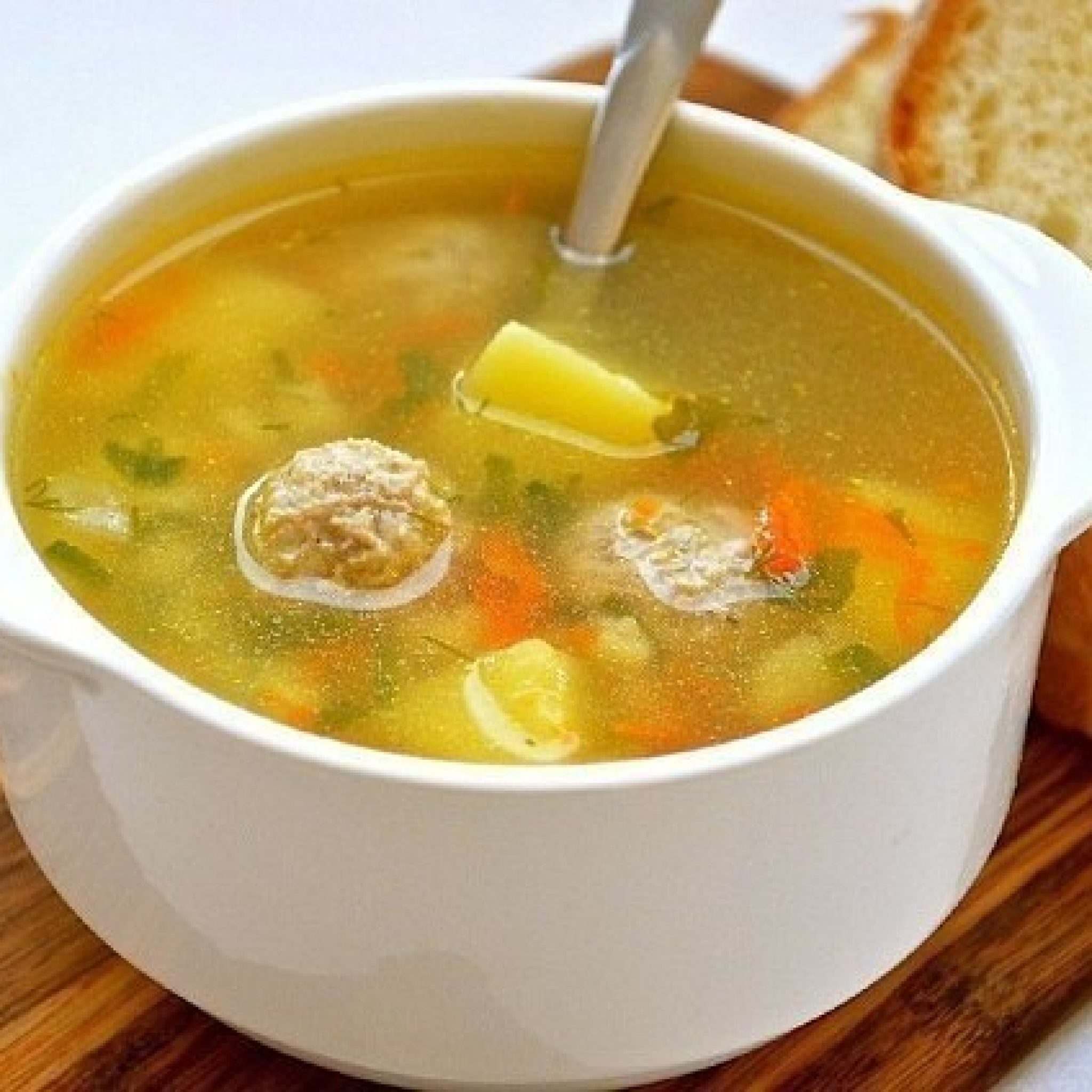 Рецепты первых блюд для диабетиков. Фрикаделевый суп. Суп с фрикадельками 300гр.. Для супа. Суп картофельный с мясными фрикадельками.