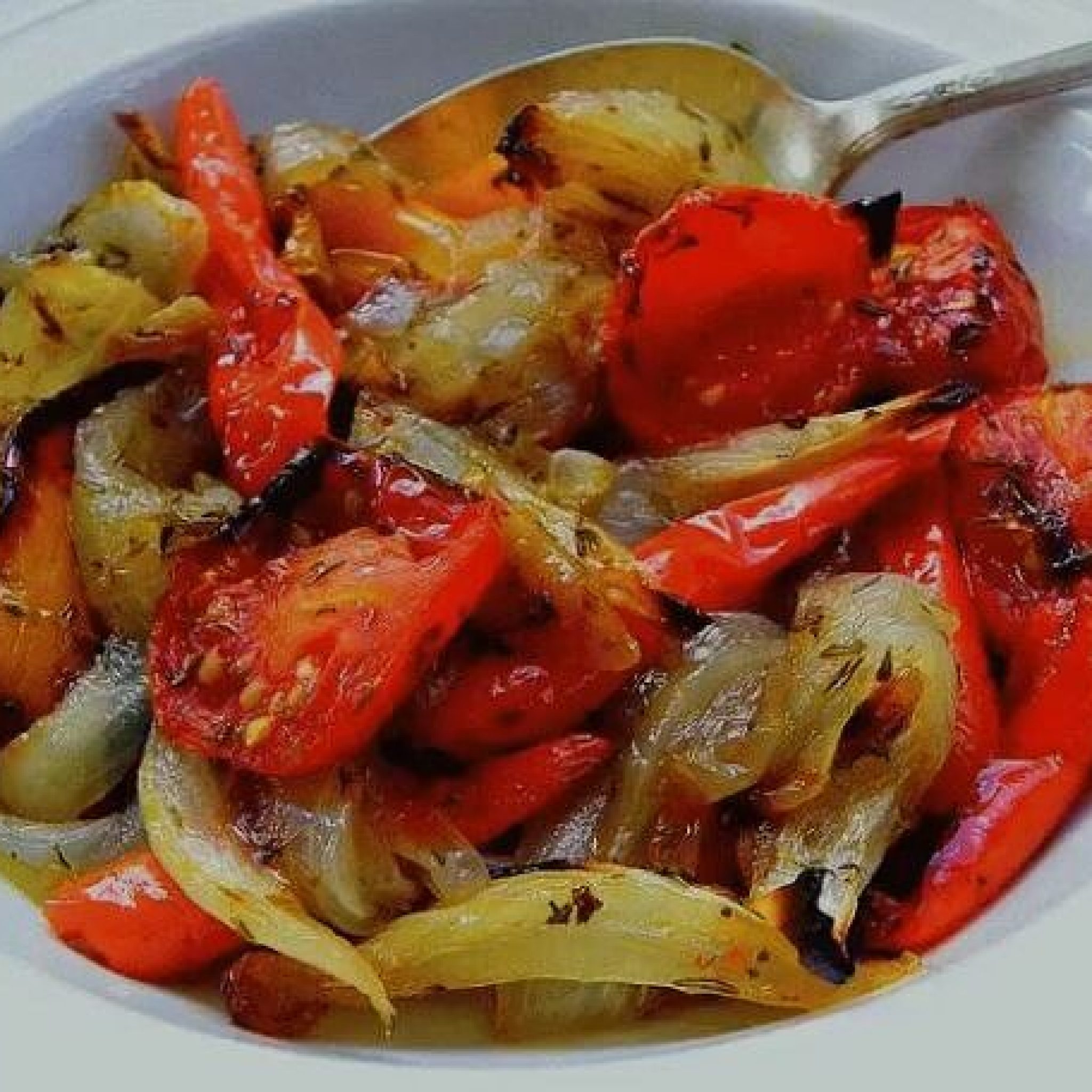 Баклажаны помидоры болгарский перец лук чеснок. Печеные овощи. Овощи запеченные в маринаде. Печёные овощи в духовке. Овощи крупными кусками.
