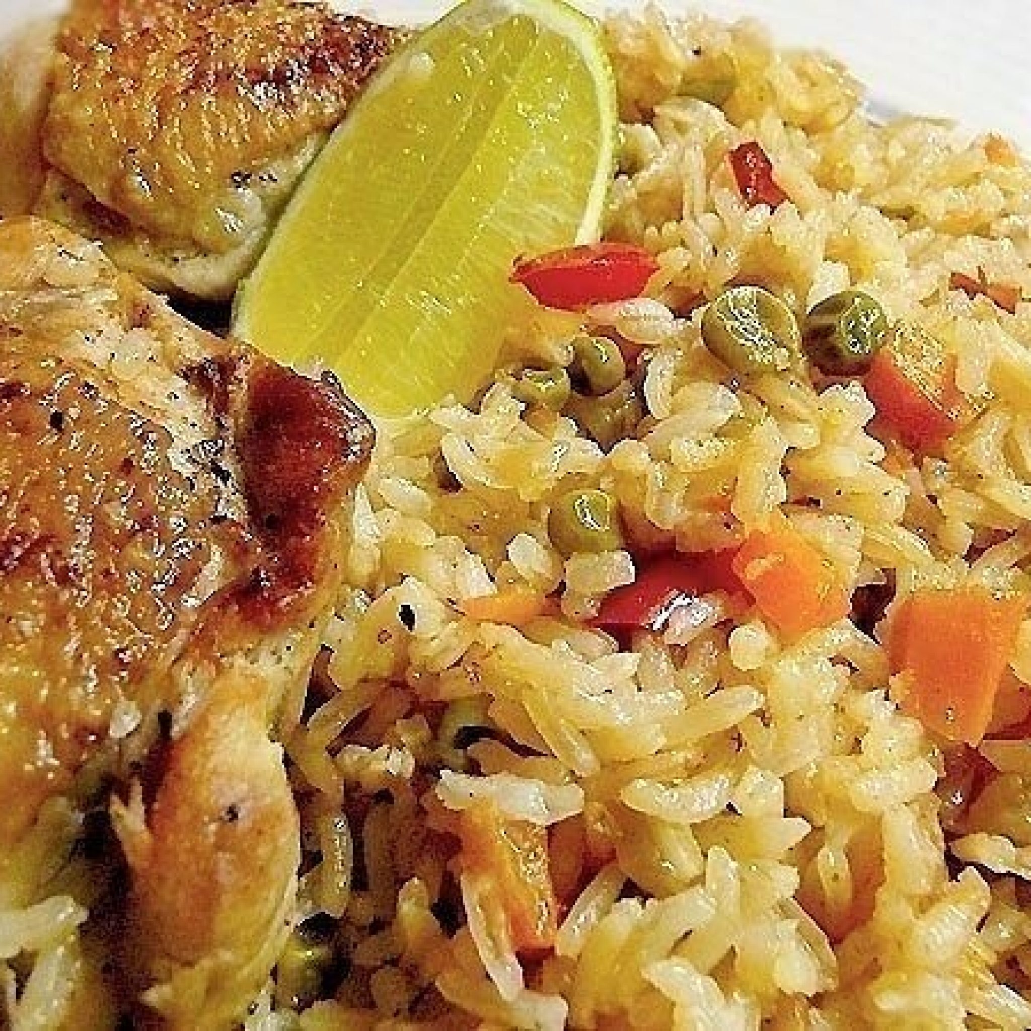 Рис с курицей - Arroz con pollo.