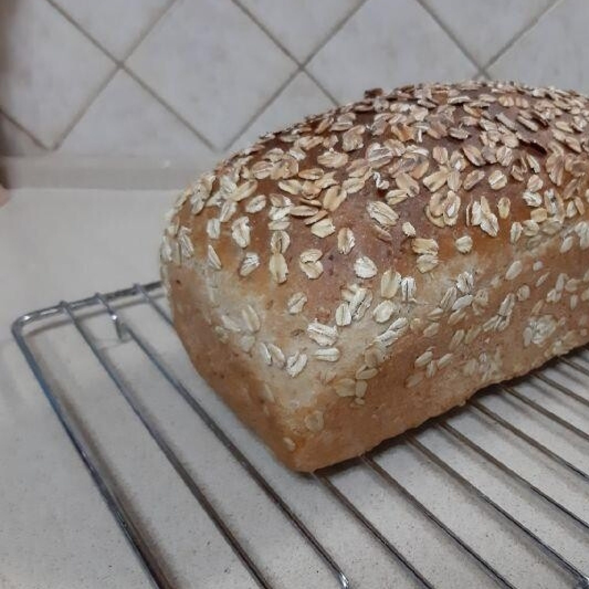 Хлеб из овсяной муки. Овсяный хлеб в духовке. Овсяный хлеб на дрожжах. Геркулесовый хлеб.