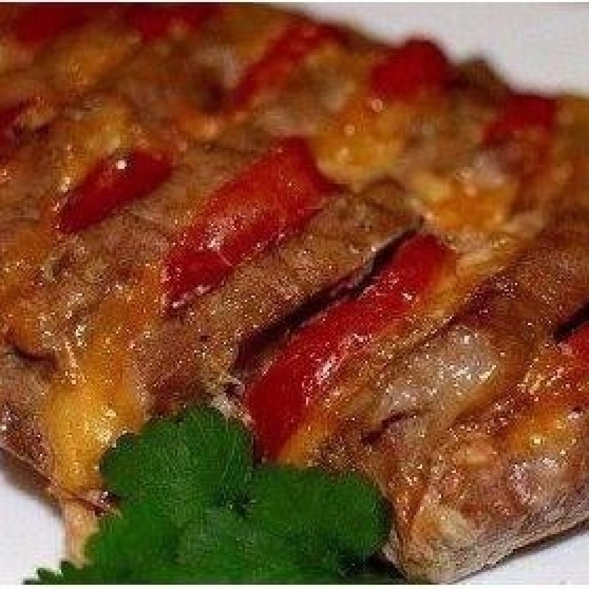 Свиная вырезка с помидорами. Мясо в духовке из свинины с помидорами. Мясо в духовке из свинины с помидорами и сыром. Свинина в духовке с помидорами и сыром. Мясо с помидорами и сыром в духовке.