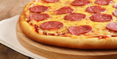 Классическая пицца «Пепперони»