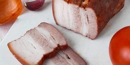 Грудинĸа по-домашнeму.