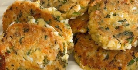 Пирошки с луком и яйцом за 5 минут, они даже лучше обычных 😍