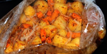 Наивкуснейшая картошка в духовке