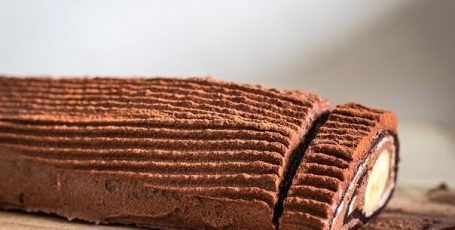 Шоколадно-банановый рулет