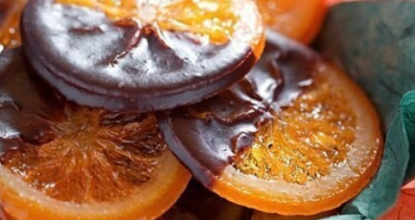 Карамелизованные апельсины в шоколаде.