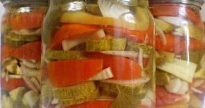 Овощное ассорти из помидор и огурцов на зиму