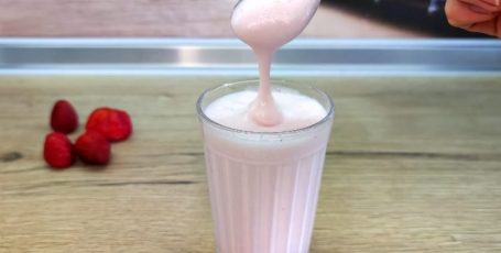 ГУСТОЙ молочный коктейль с ягодами БЕЗ блендера и миксера, БЕЗ мороженого и загустителей!