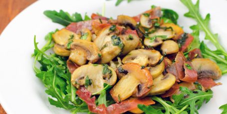 Вкуснейший салат с грибами