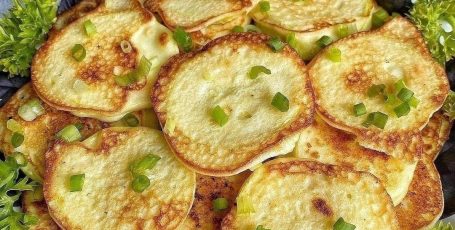 Кабачки в 🤤нежнейшем кляре с 🧄чесночным соусом!