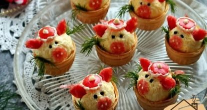 Новогодняя закуска в тарталетках «Свинки»
