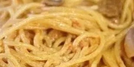Спагетти с курочкой в сметанном соусе